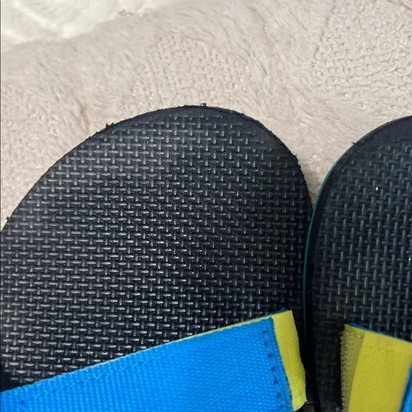 Teva Colorblock Strappy Sandals Men’s 9 Women’s 11 | Outdoor Hiking Water Shoes - Picture 4 of 10